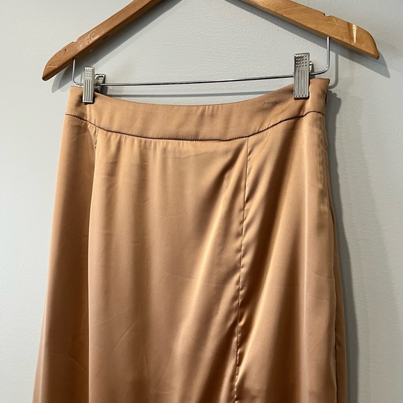 Gold Satin Slip Skirt, size L - Picture 4 of 10